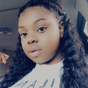 Meet your Posher, Alize